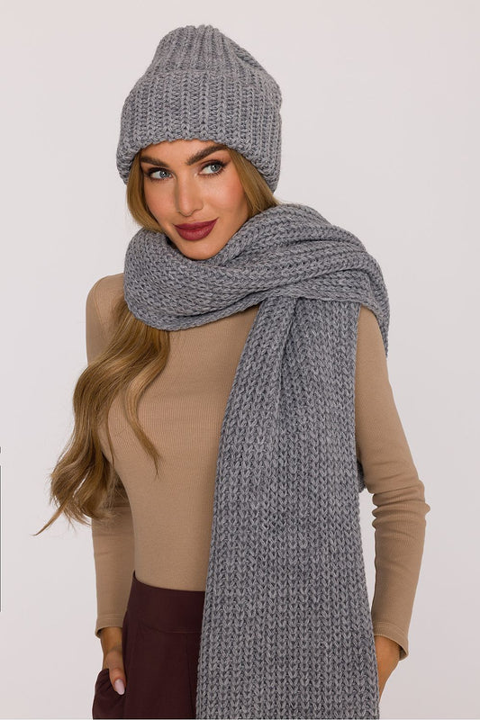 Luxury ribbed knit cap by Moe, showcasing a relaxed modern look with a thick, soft acrylic and nylon blend.