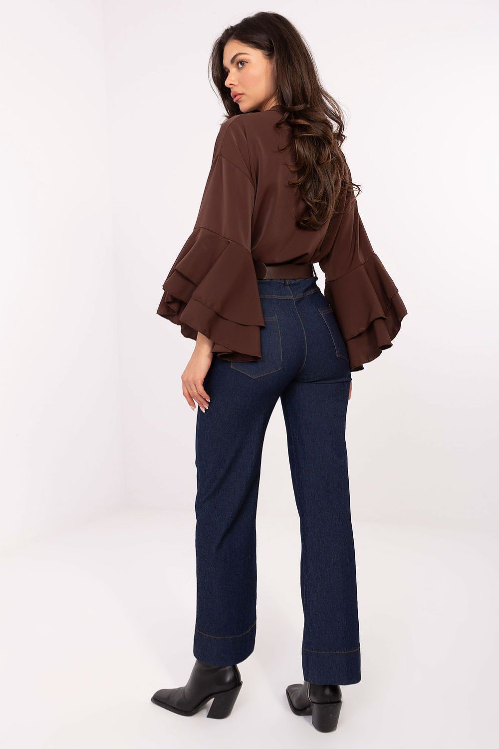 Elegant pair of stylish women's straight leg jeans by Factory Price, perfect for a chic everyday look with functional pockets and a flattering silhouette.