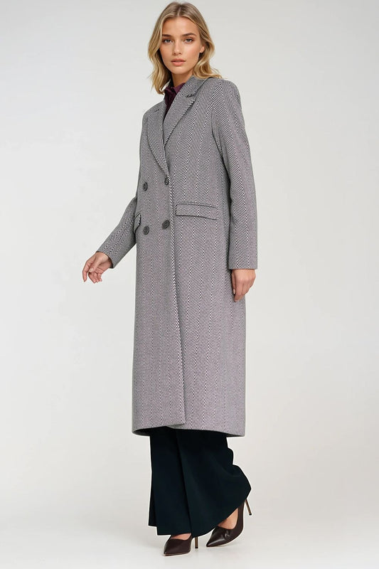 Elegant women's houndstooth flannel coat by Nife, featuring a V-neckline and double-breasted closure, perfect for stylish winter outfits.