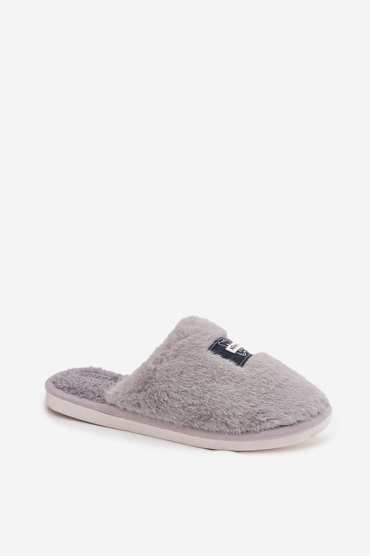 Luxurious women’s fur slippers by Step in style featuring a teddy bear motif, designed for warmth and comfort, perfect for cozy moments.