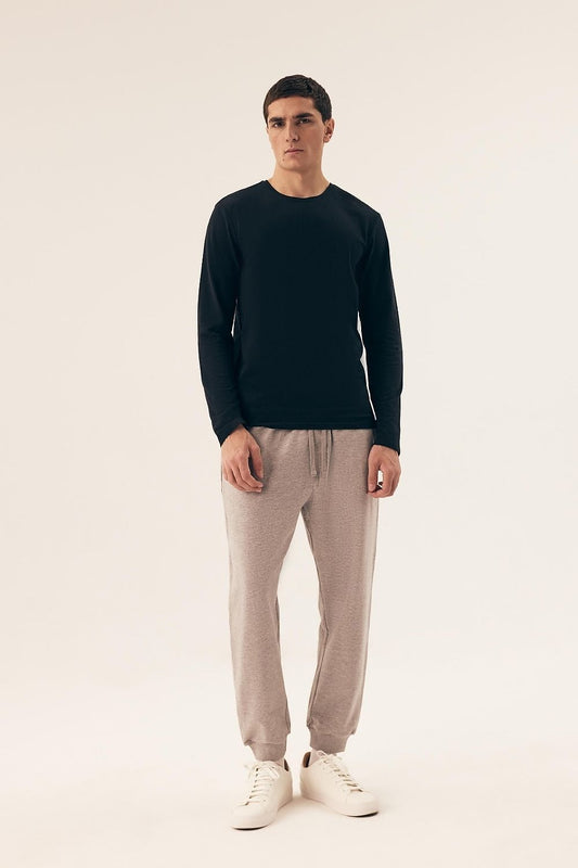 Close-up view of Henderson Men's Long Sleeve Undershirt, highlighting its smooth texture and perfect fit, ideal for everyday wear.