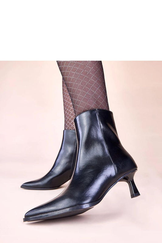 Elegant Gemre Mordi stiletto ankle boots in sleek black, showcasing a unique duck-style silhouette with a comfortable 5cm heel, perfect for any sophisticated outfit.