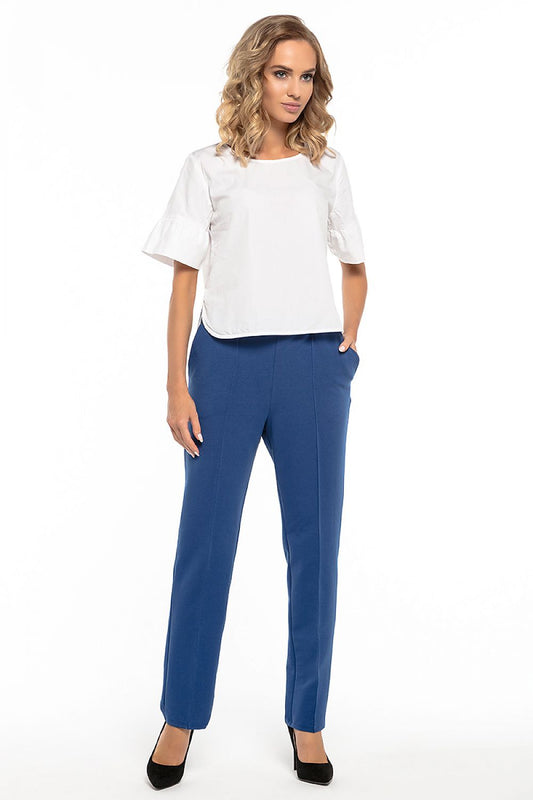 Elegant women’s cotton knit trousers by Tessita featuring stylish pockets, perfect for any occasion.