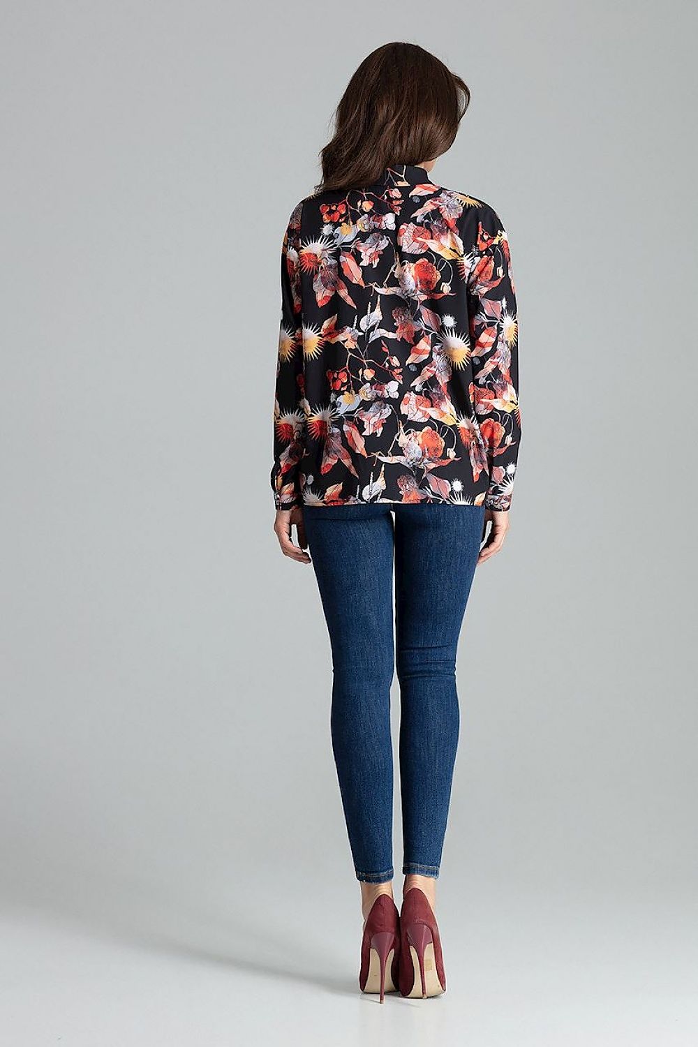 Elegant Lenitif Long Sleeve Button-Up Shirt featuring a stylish pocket, made with a luxurious spandex-blend fabric for a refined look.