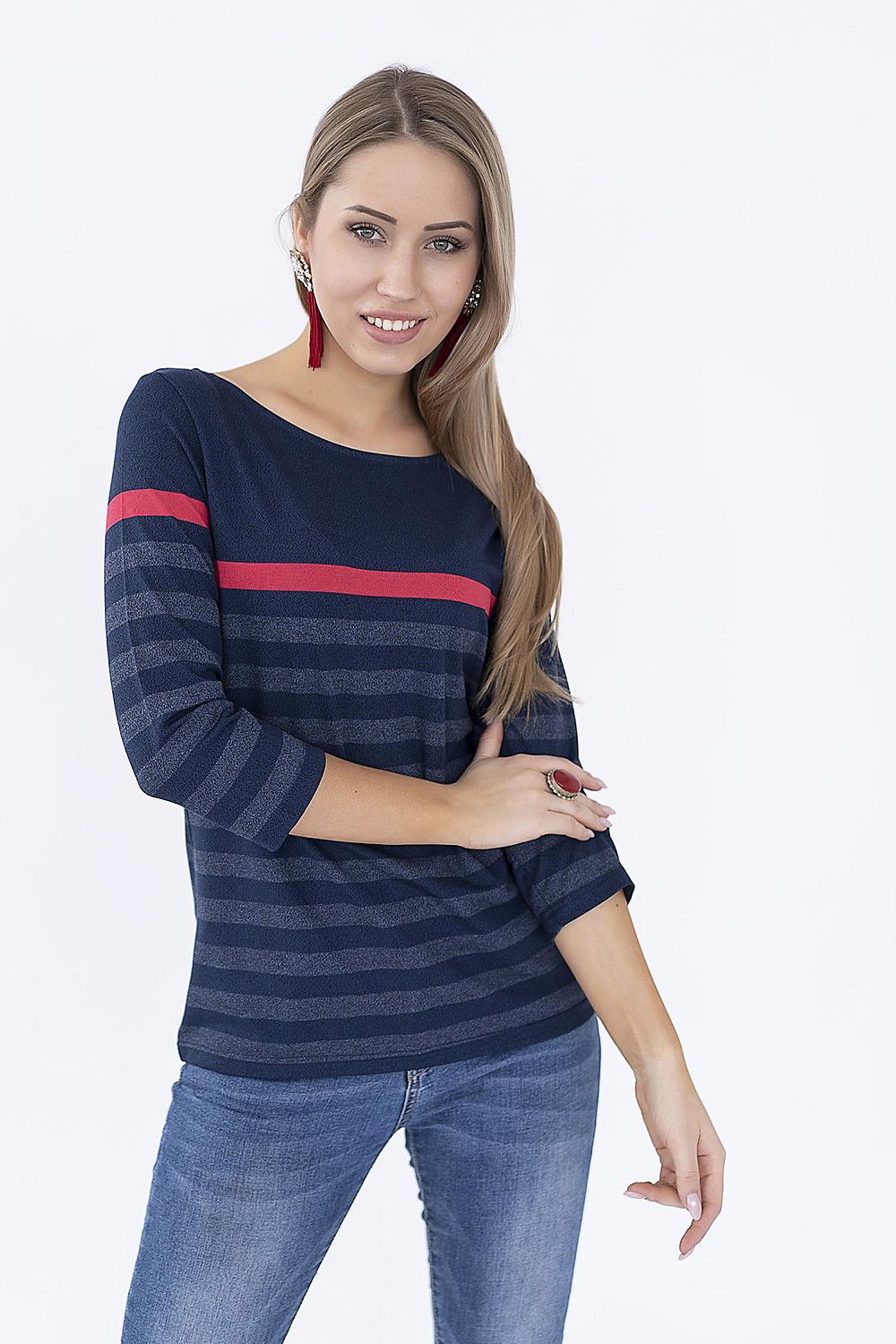Elegant model showcasing a luxury Hajdan blouse with long sleeves featuring a stylish striped pattern, perfect for versatile everyday wear. Ideal for sizes S-XXXL.