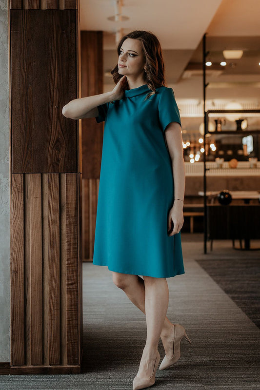 Elegant loose-fitting daydress with Jackie Kennedy collar by Tessita, showcasing refined design and perfect silhouette.