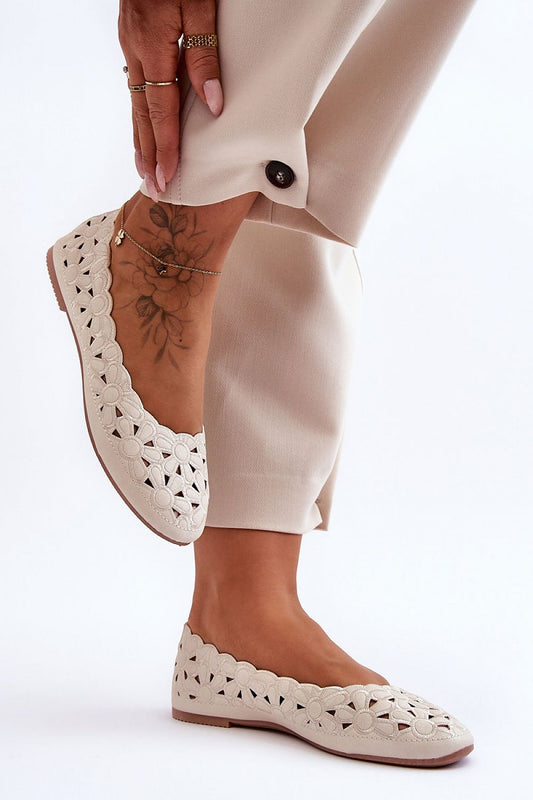 Close-up of the floral pattern on eco leather women's ballet flats, designed by Step in Style, featuring exquisite craftsmanship and a luxurious finish.