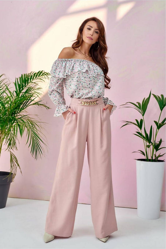Close-up of Roco Fashion Women's High-Rise Wide Leg Trousers showcasing premium fabric quality and stylish decorative chain detail.