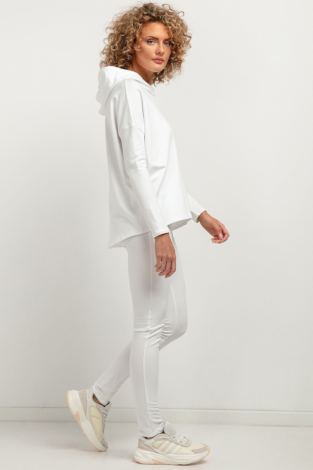 Elegant display of Tessita Women's leggings, featuring the soft texture and wide waistband for sophisticated comfort.