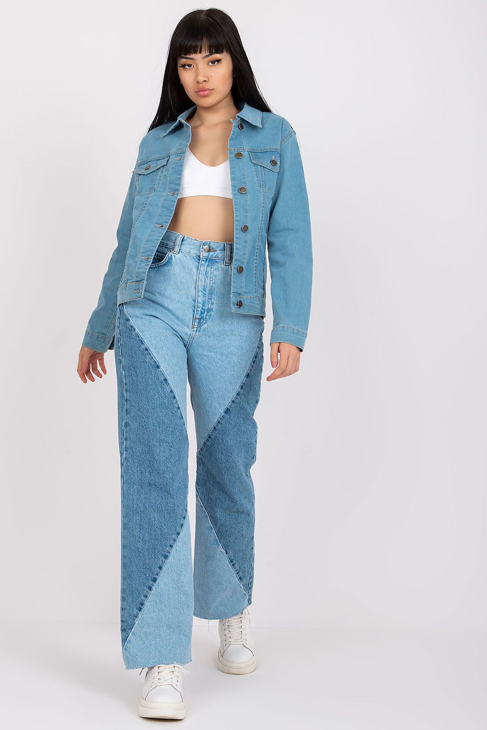 Sophisticated denim jacket by Rue Paris in light blue, blending comfort and style for the discerning fashionista.