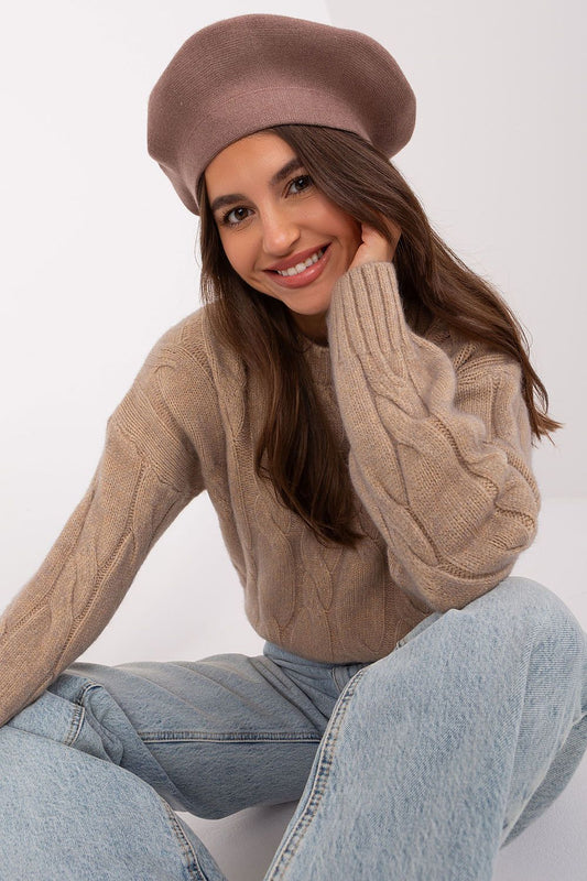 Luxurious Chic Plain Beret with Delicate Antenna, featuring a blend of 50% Acrylic, 30% Cotton, and 20% Cashmere