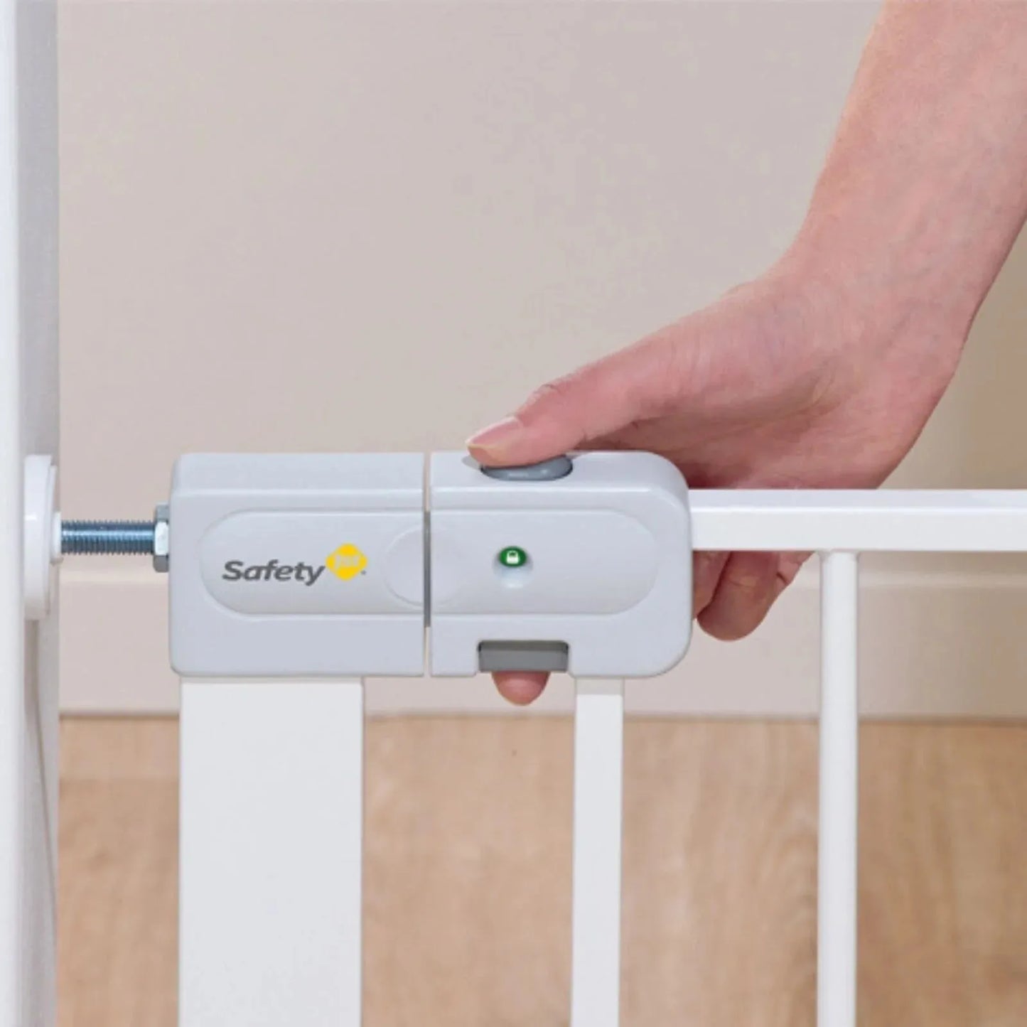 Safety 1st SecureTech Auto-Close Metal Gate