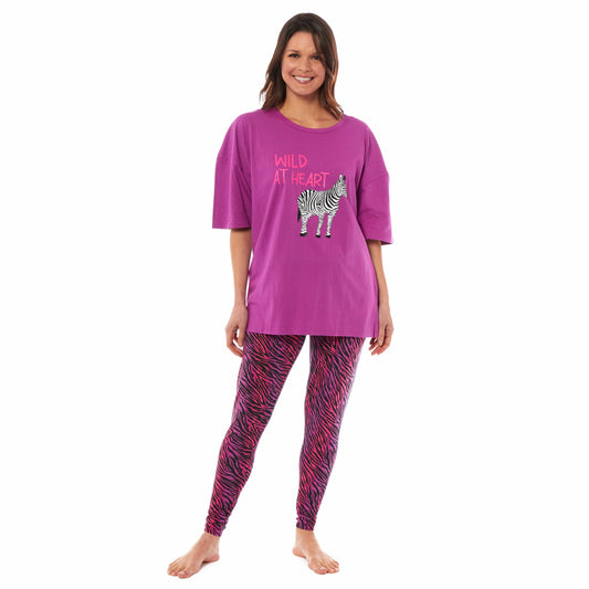 Elegant women's leggings featuring a snug fit and stretchy fabric, adorned with a playful zebra design for a fashionable loungewear look.