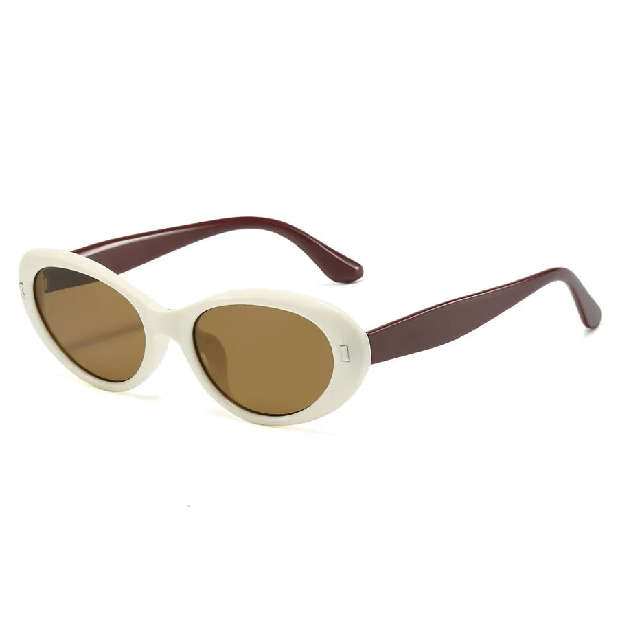 Luxury women's full frame cat eye sunglasses with a stunning geometric pattern, perfect for outdoor wear and vacations. Elegantly designed for summer sophistication, embodying classic style and comfort.