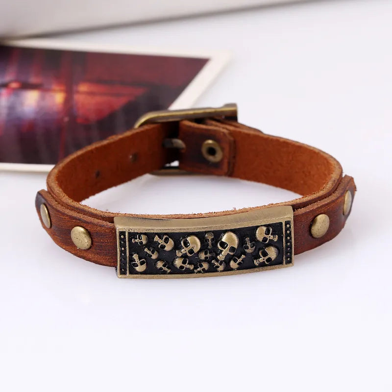 Men's Retro Classic Skull Alloy and Cowhide Bracelet featuring an edgy skull design, combining luxurious cowhide leather and high-quality alloy for a sophisticated yet bold accessory.