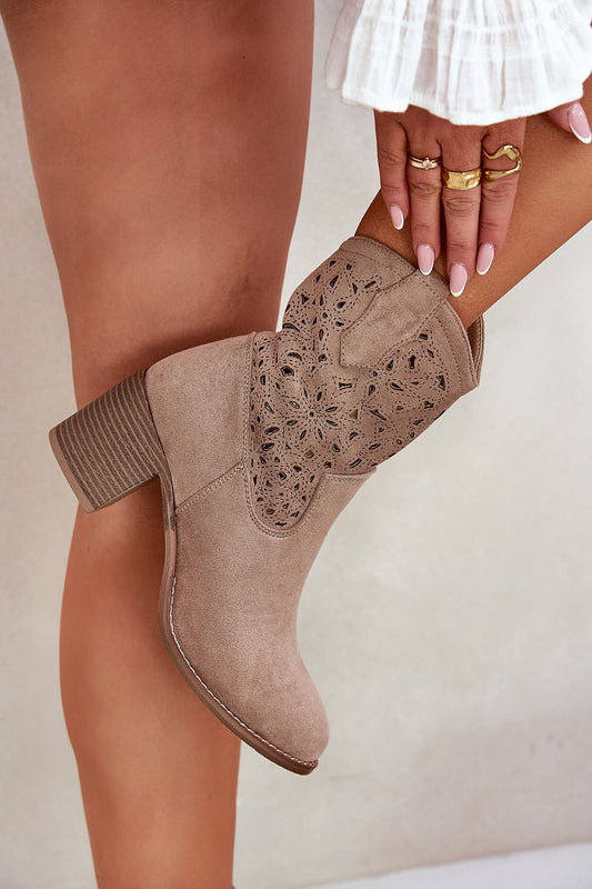 A Complete Guide to Finding the Perfect Pair of Boots