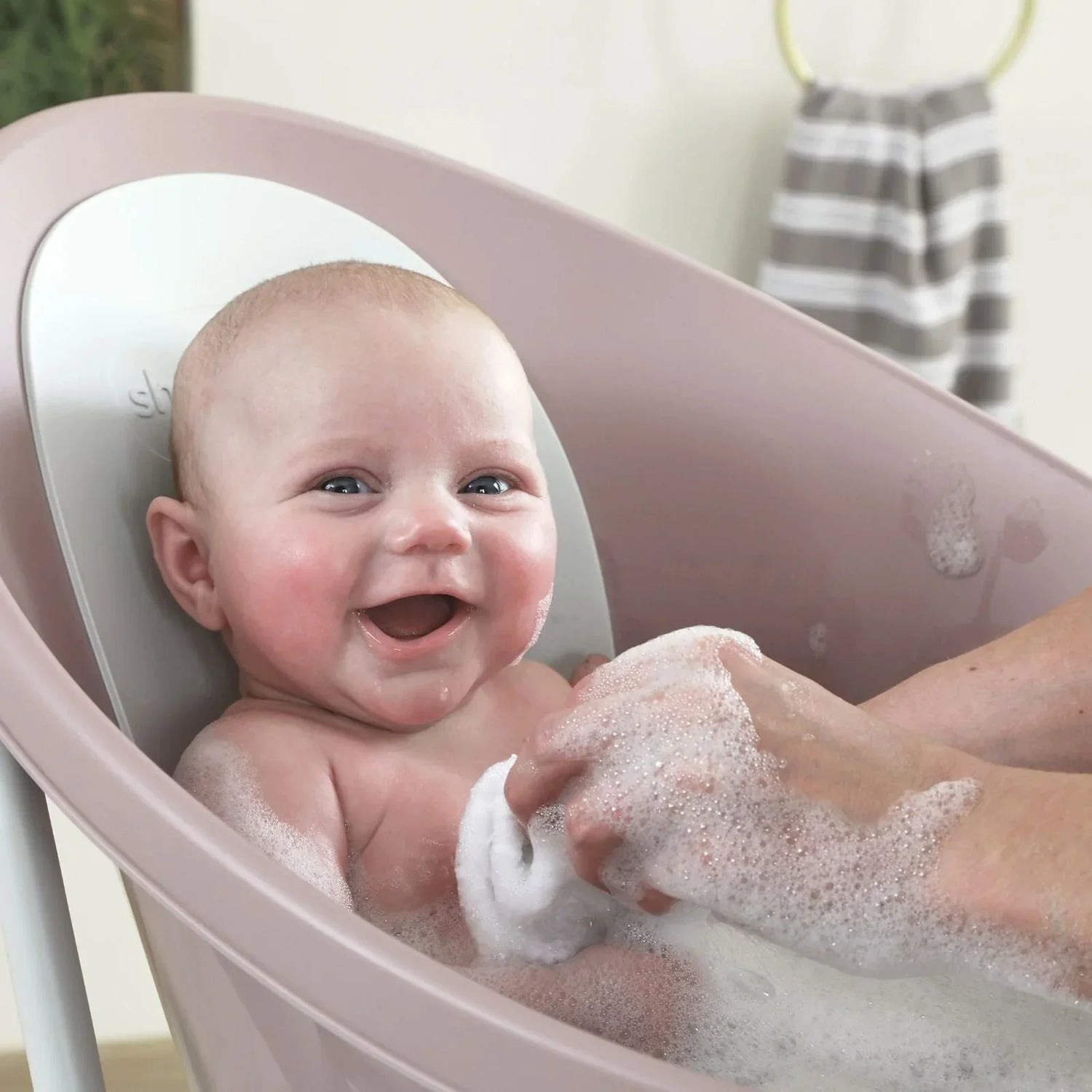 Baby Bathing
