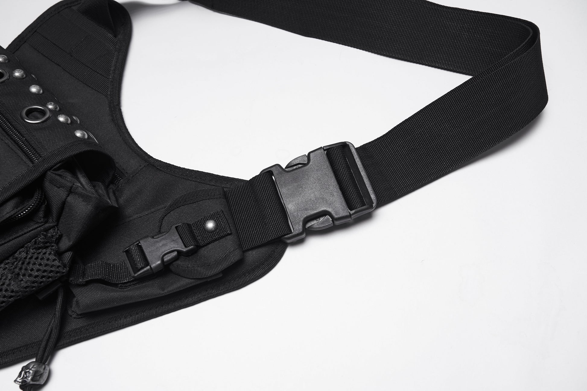 Elegant Punk Rave Tactical Goth Canvas Skull Waist-Leg Bag showcasing rugged design, skull accents, and adjustable straps for sophisticated utility.