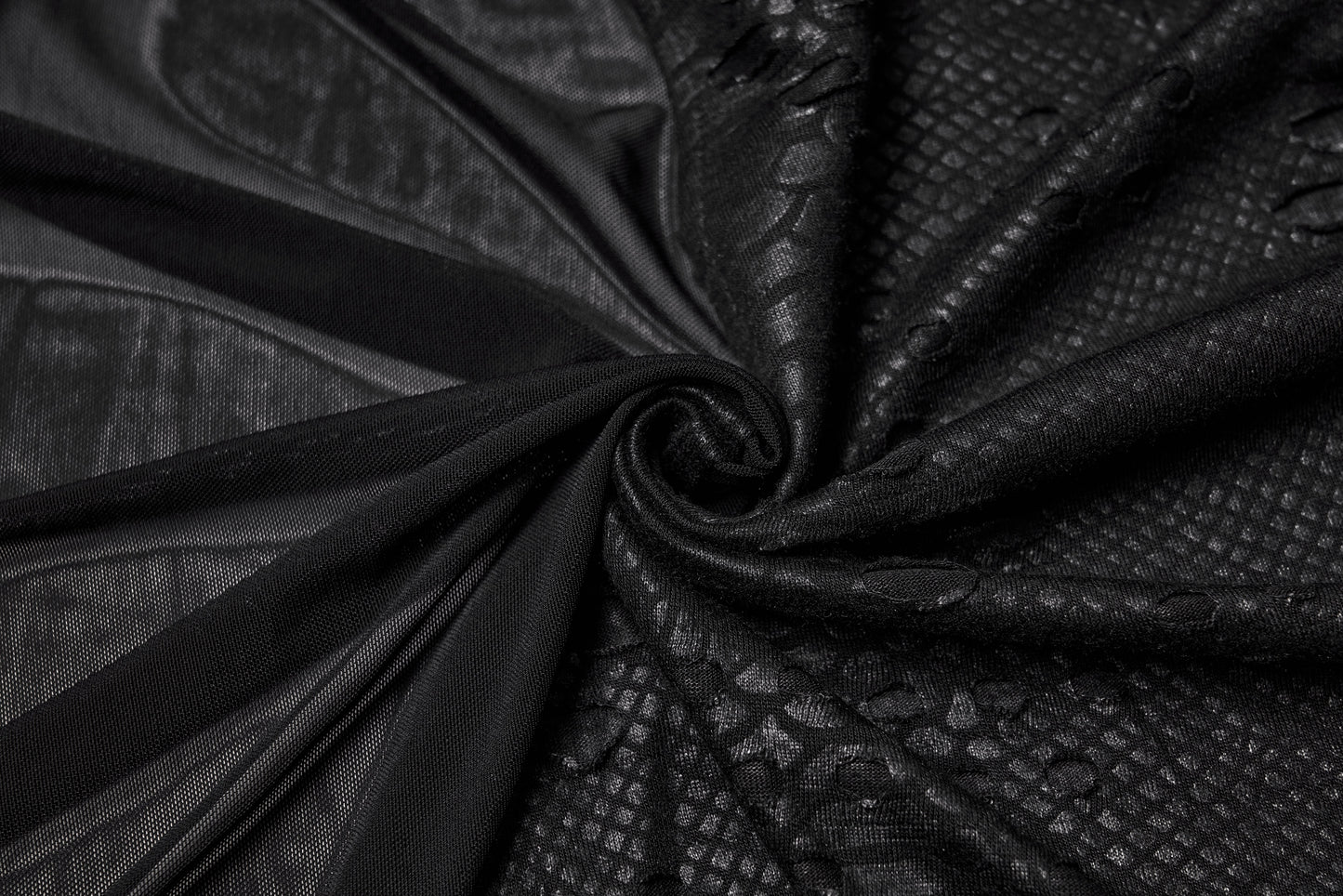 Close-up of the corset-style lace-up back of the Punk Rave Seraphine dress, demonstrating exquisite lace detailing and a perfect fit for alternative occasions.