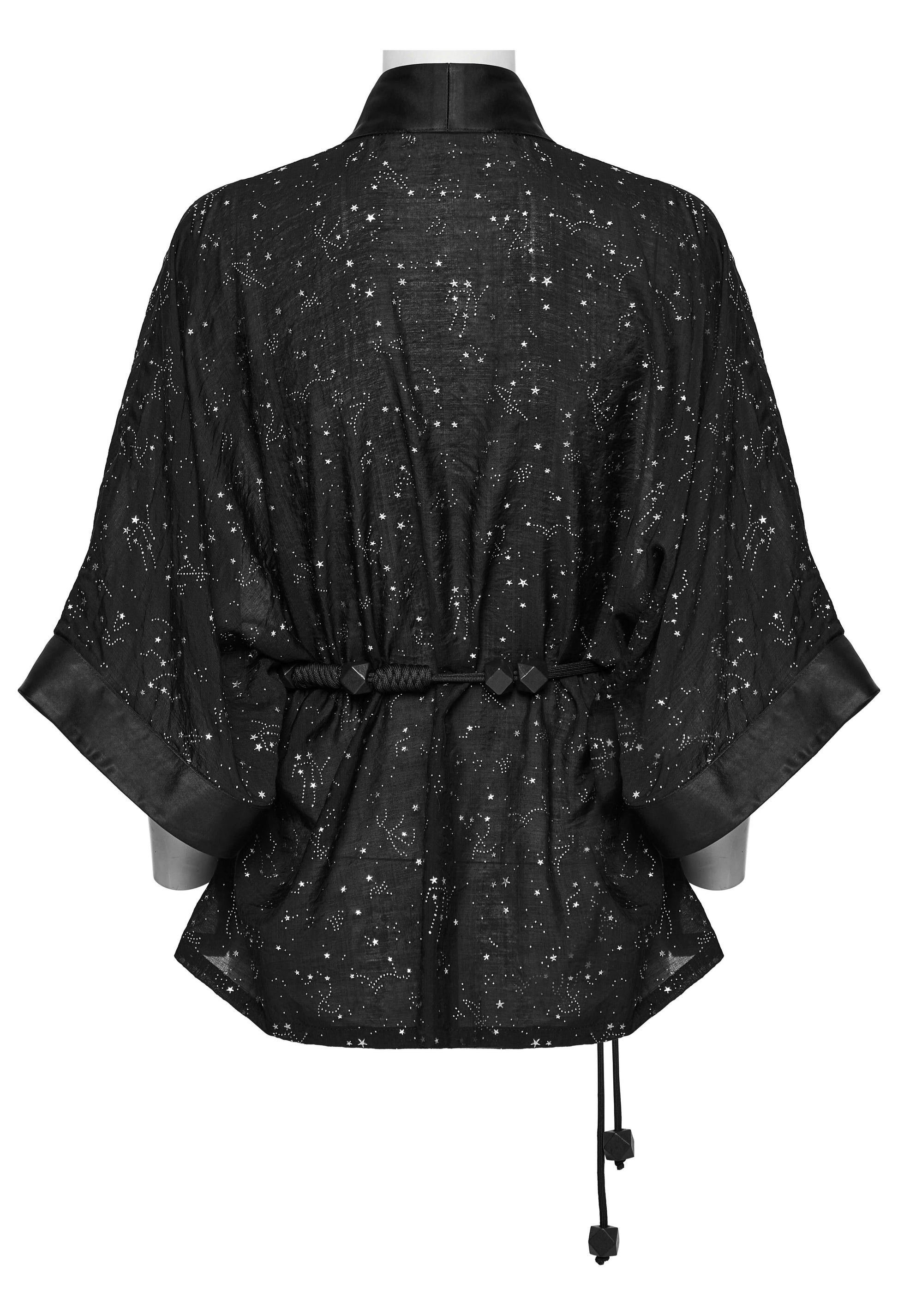 The braided waistband of the Punk Rave Augusta Kimono Jacket, adding elegance and versatility to a chic outfit.