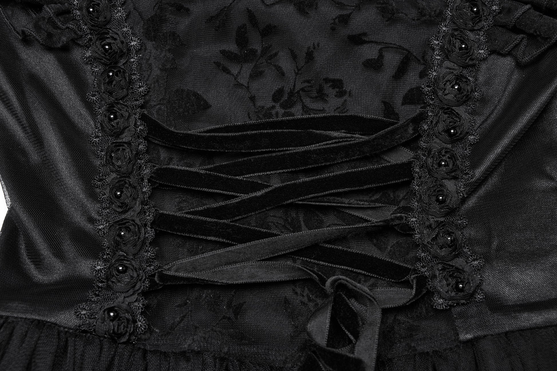 Detail shot of the keyhole neckline on the Punk Rave Seraphina Goth dress, accentuating its Victorian-inspired elegance and refined design.