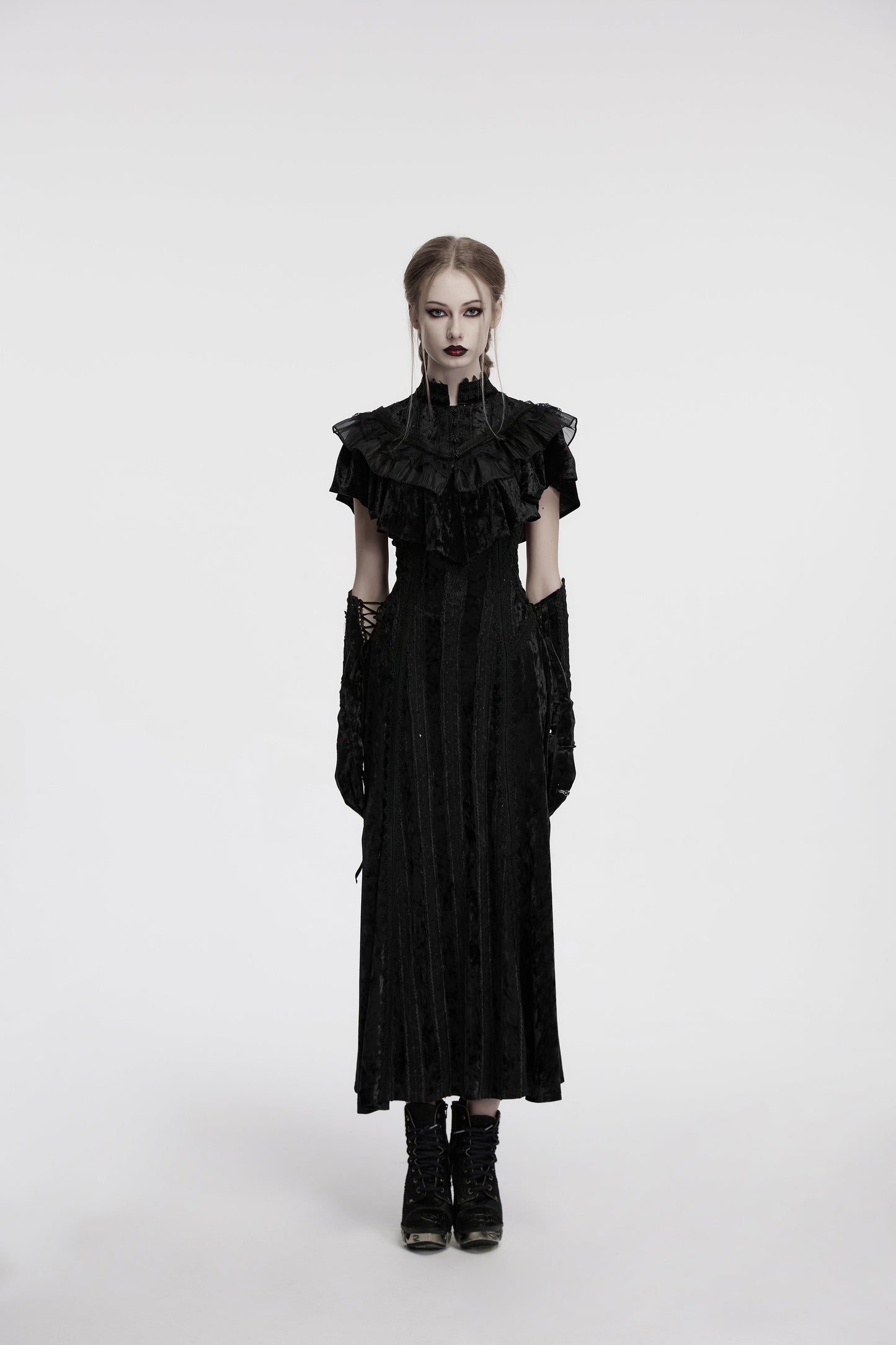 Versatile Punk Rave Elysia black velvet shawl styled with a corset, demonstrating its ideal pairing for goth, steampunk, and alternative looks.