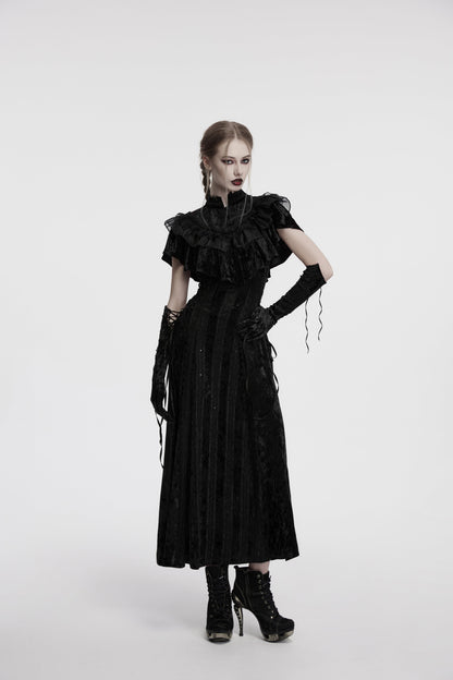 High lace-edged collar of the Punk Rave Elysia goth shawl, offering a refined and dramatic touch to Victorian-inspired attire.