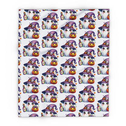 Luxurious Decorative and Warm Halloween Cute Arctic Fleece Blanket embellished with adorable ghost motifs and pumpkins, perfect for seasonal decor.