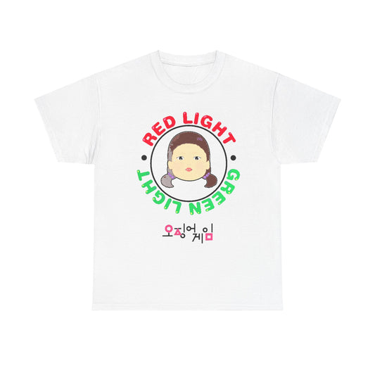 Stylish Squid Game Unisex Men´s Women´s Graphic Cotton Funny T Shirt showcasing an artistic 'RED LIGHT' and 'GREEN LIGHT' print with character depiction, ideal for making a bold fashion statement.