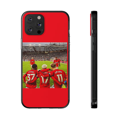 Elegant Manchester United Mainoo Garnach Hojlund Soft Phone Case featuring a captivating design with players in red, great for soccer aficionados.