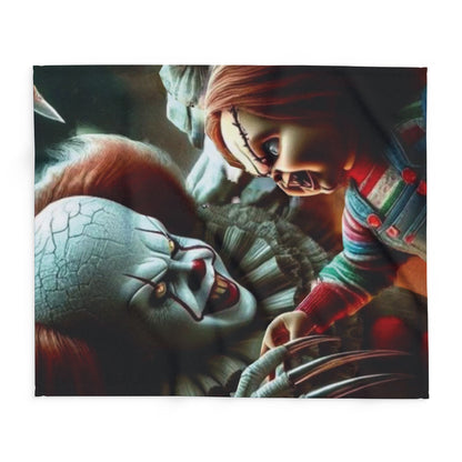 Luxurious Decorative and Warm Halloween Pennywise Chucky Arctic Fleece Blanket featuring iconic horror characters, perfect for a stylish Halloween.