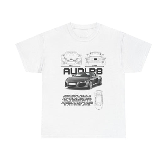 Stunning white t-shirt featuring an artistic blueprint of the Audi R8, showcasing the car's history from 1904 to 2020, with a captivating central graphic and Spanish text detailing its legacy.