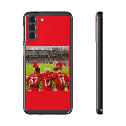 Luxury Manchester United Mainoo Garnach Hojlund Soft Phone Case showcasing iconic players celebrating on the pitch, ideal for devoted soccer enthusiasts.