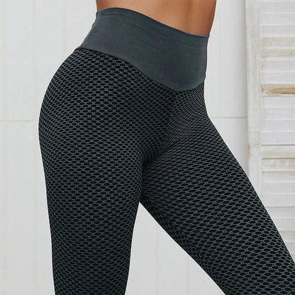A close-up of the fabric details on the Opaque Seamless Leggings from Dazzling Dreams Studio, emphasizing luxury and durability for an active lifestyle.