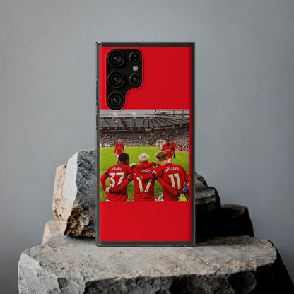 Sophisticated Manchester United Mainoo Garnach Hojlund Soft Phone Case featuring a clear view of celebrated players, exuding passion and loyalty to the team.