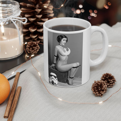 Chic ceramic mug with an artistic portrayal of Princess Leia, a sophisticated choice for Star Wars fans who appreciate unique drinkware.