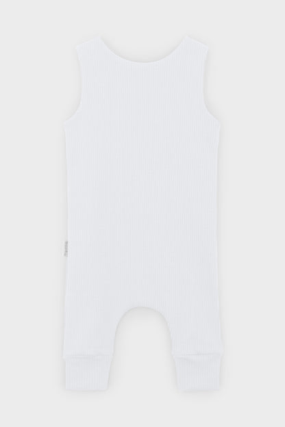 High-quality cotton and spandex blend in DreamBuy's baby dungarees romper, offering unparalleled comfort for sensitive skin.