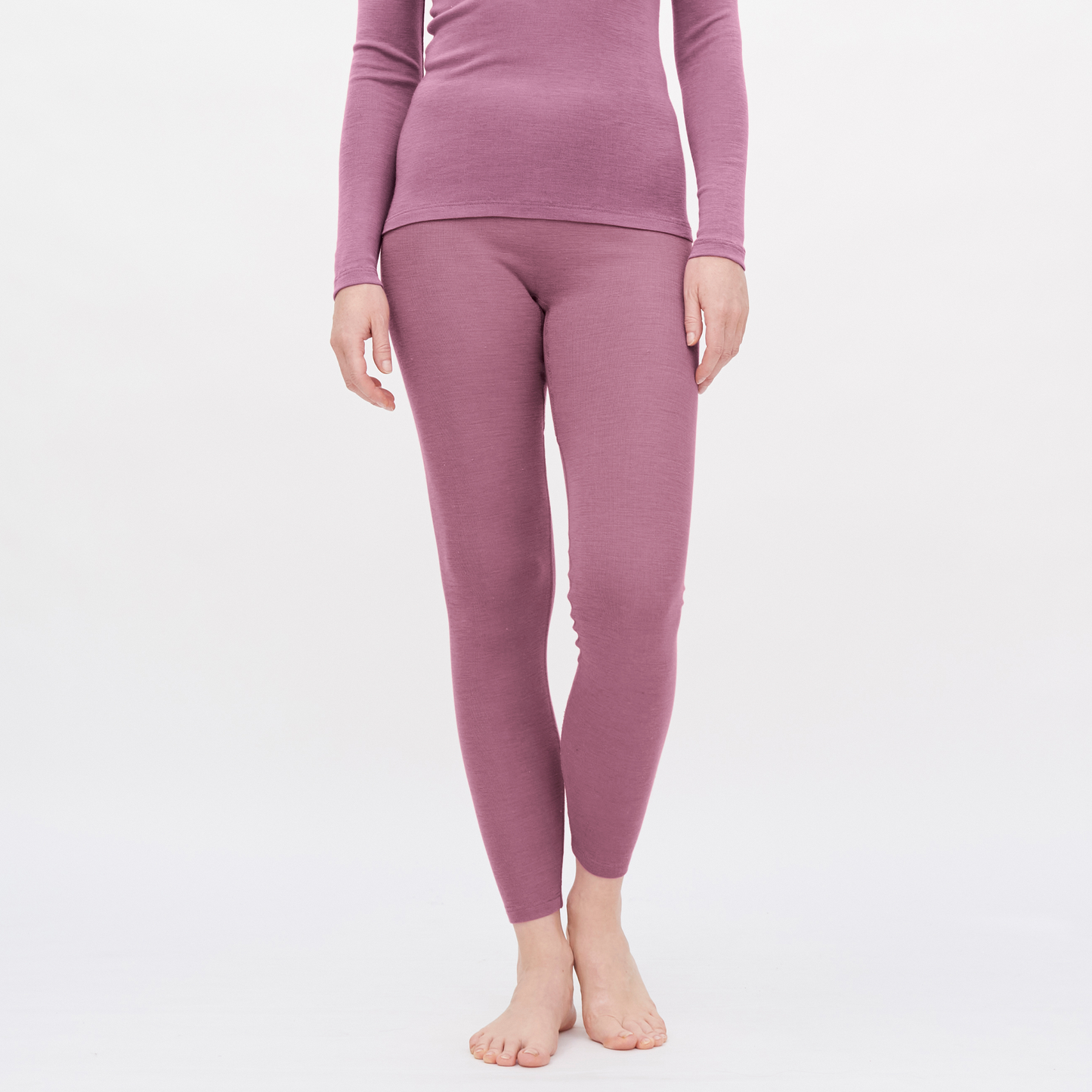Luxury organic wool and silk leggings for women showcasing a slim fit and soft touch, perfect for layering.