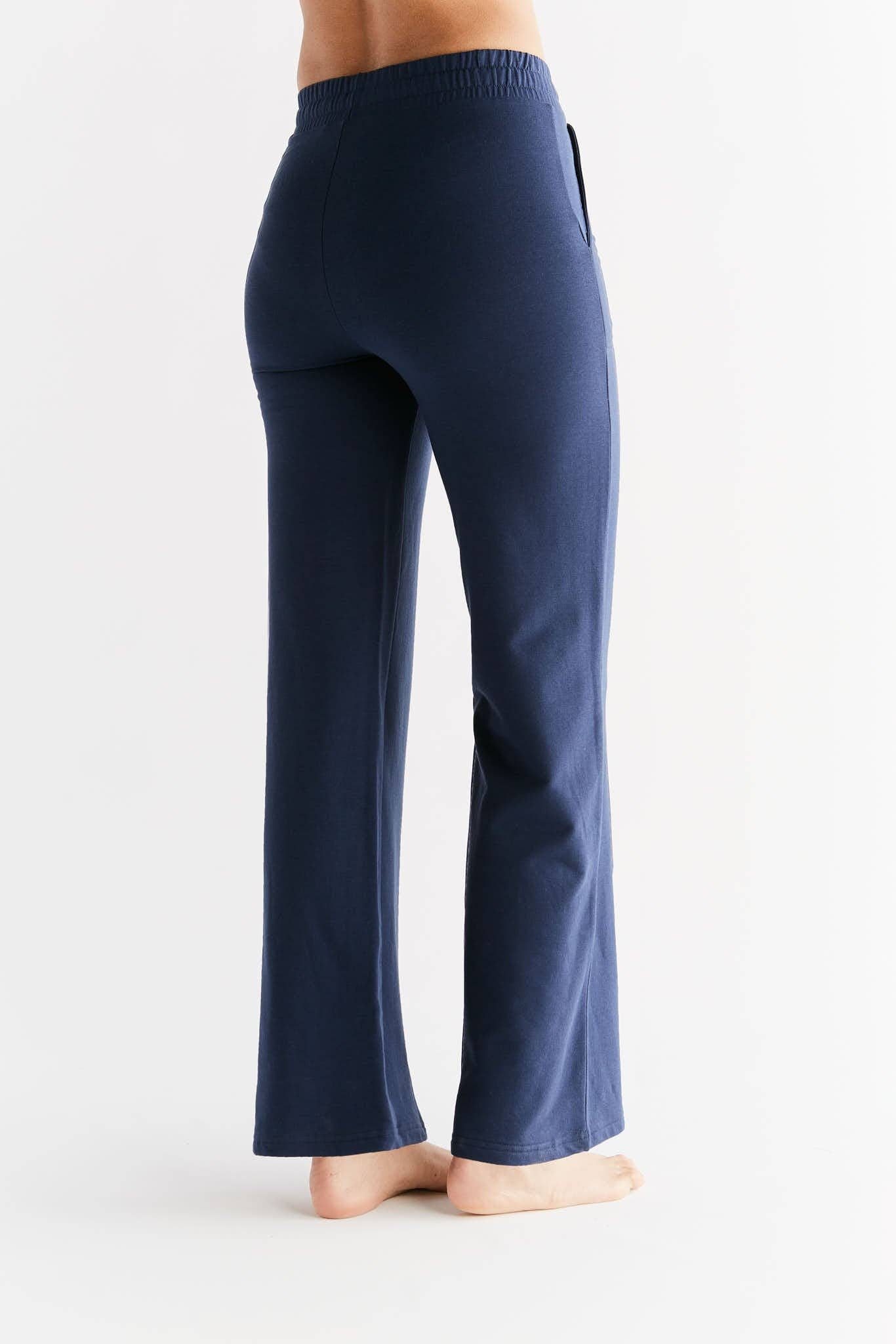 Close-up view of the luxurious materials used in Luxury Eco-Friendly Tencel Women’s Sweatpants, highlighting the organic cotton, modal, and recycled polyester blend.