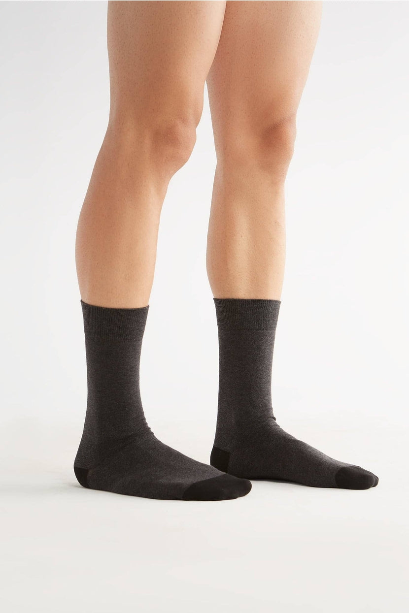 Elegant arrangement of luxury organic cotton socks in a 6-pack, highlighting the soft cotton and comfortable design for everyday luxury.