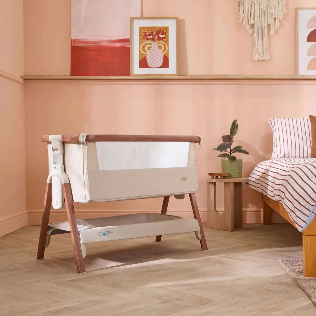 Tutti Bambini Cozee Bedside Crib - Scandinavian Walnut/Ecru