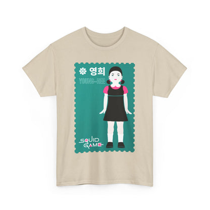 Sophisticated cotton t-shirt with a fashionable Young-Hee print from Squid Game, perfect for casual and trendy outfits.