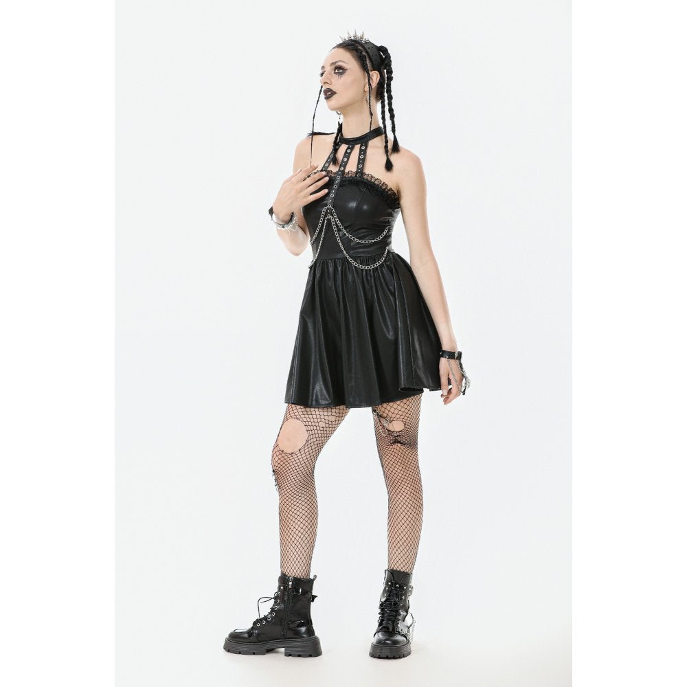 Stylish figure-enhancing seams in the Dark In Love Velvety Gothic Dress, perfect for dark romantics and gothic galas.