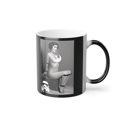 Elegant Princess Leia Heat Change Mug showcasing bold artwork, ideal for collectors and aficionados of stylish coffee cups.
