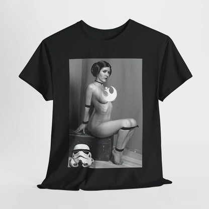 Black t-shirt with a graphic of Princess Leia in a stylish pose, symbolizing strength and rebellion in the Star Wars universe.