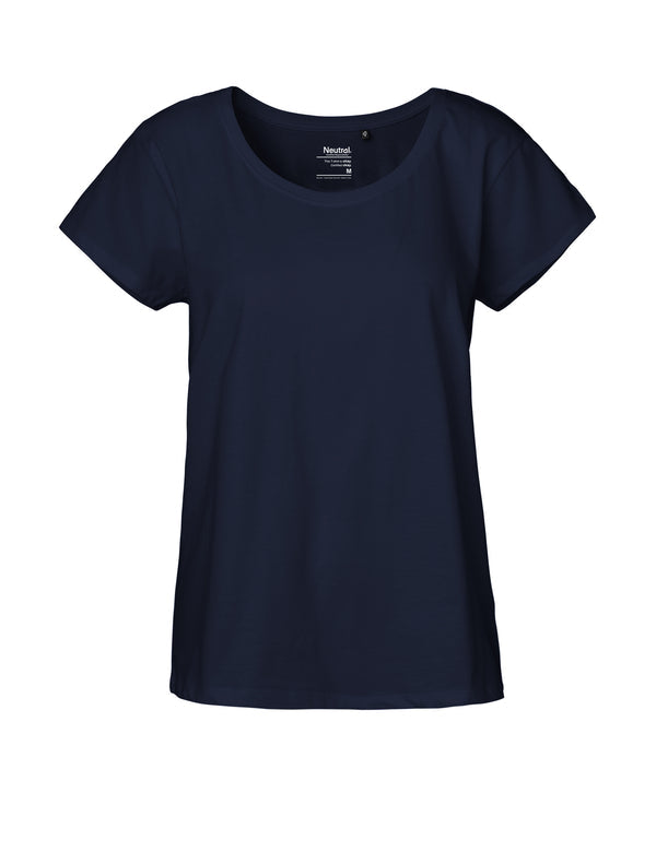 Stylish display of a woman wearing a loose fit organic t-shirt, highlighting the effortless chic look ideal for casual and sophisticated outfit combinations.