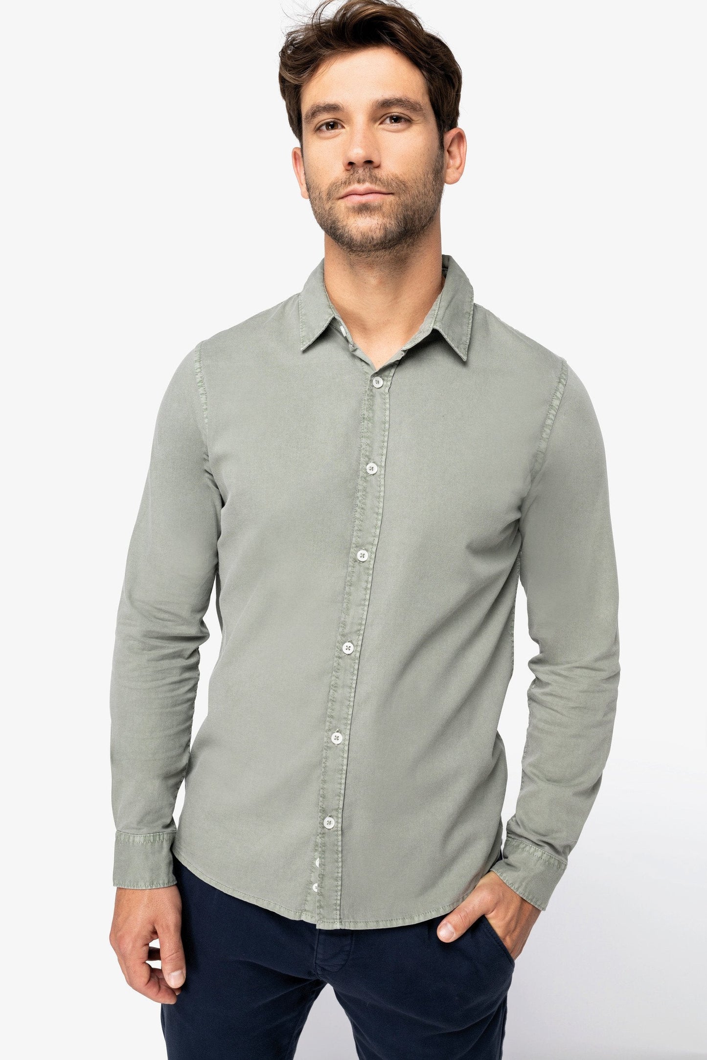 Luxurious organic cotton long sleeve shirt in combed cotton with straight fit and classic button placket, perfect for a sophisticated wardrobe.