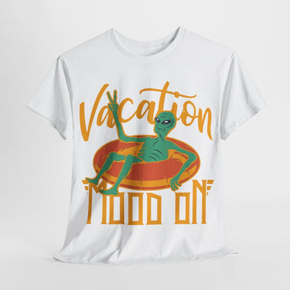 "Men's T-Shirt with Retro Alien Design: 'Vacation Mood On' Graphic Tee Style"