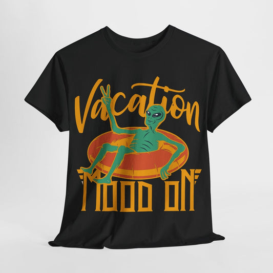 "Men's T-Shirt with Retro Alien Design: 'Vacation Mood On' Graphic Tee Style"