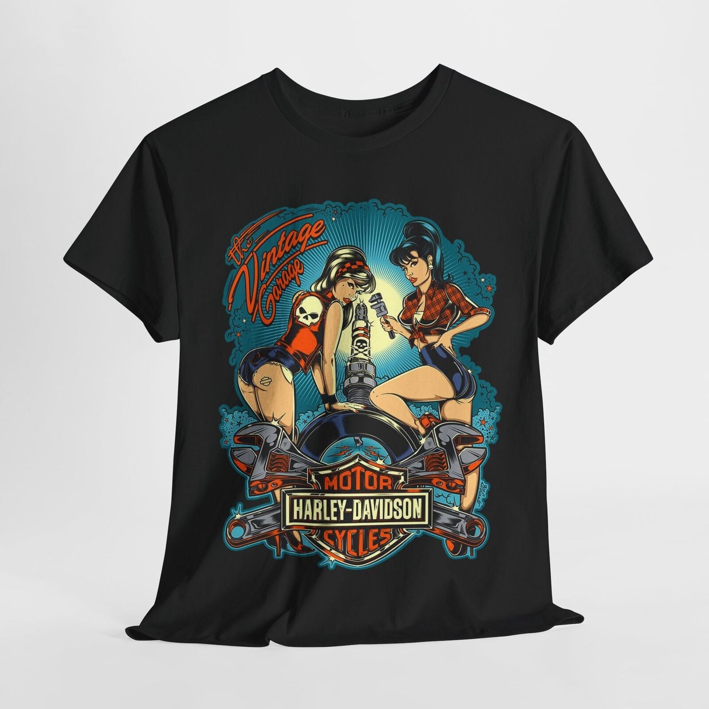 Retro Pin-Up T-Shirt: Garage Glamour with Motorcycle Mechanics & Harley Spirit!